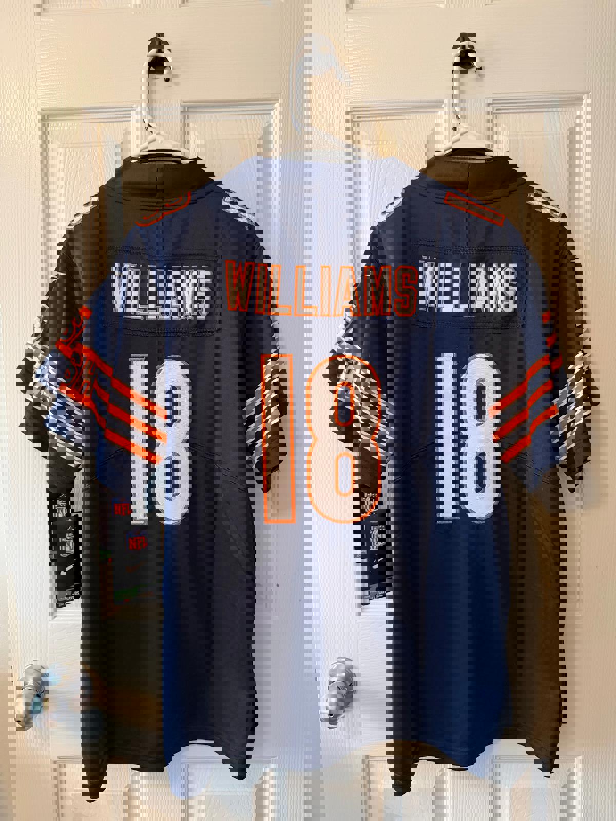 Chicago Bears #18 Caleb Williams (Stitched/Youth) Jersey