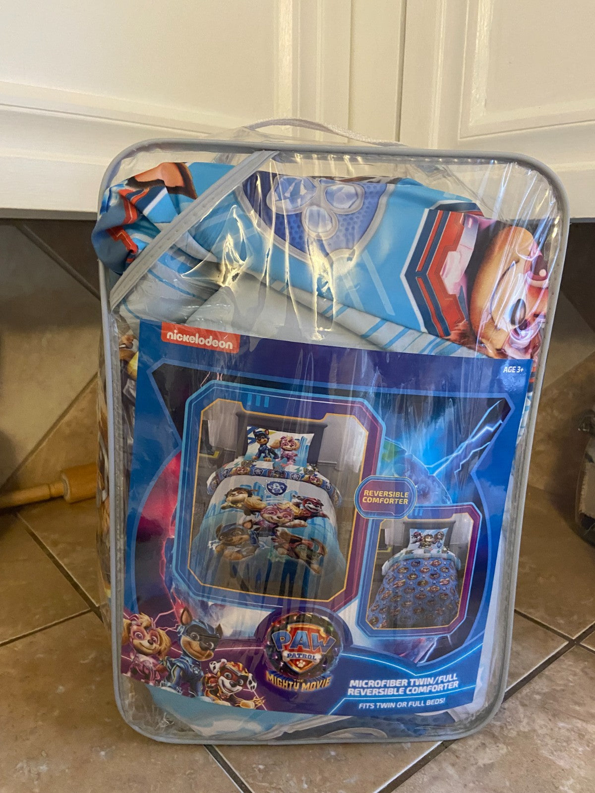 Nickelodeon Paw Patrol Reversible Comforter (TWIN-FULL)