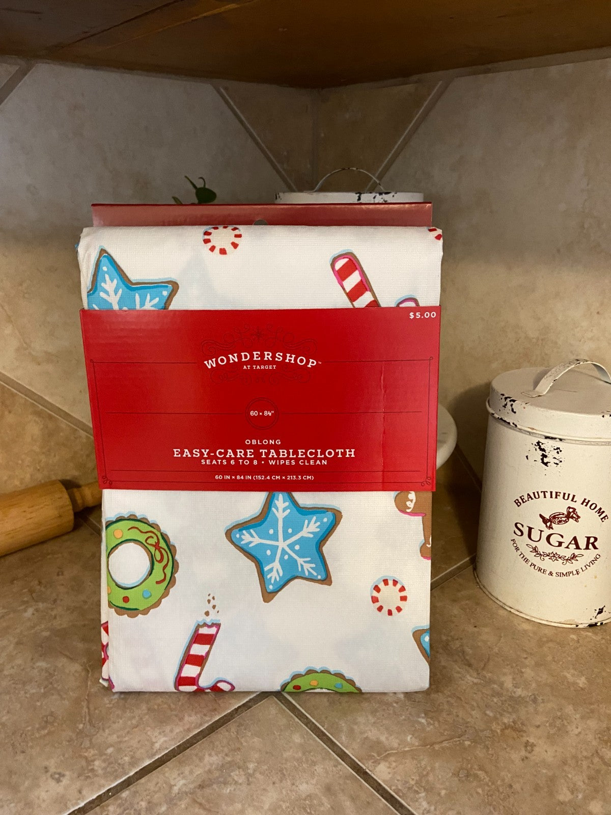 Wondershop Christmas Oblong Tablecloth 60x84 Candy Cane Gingerbread Man Wreath