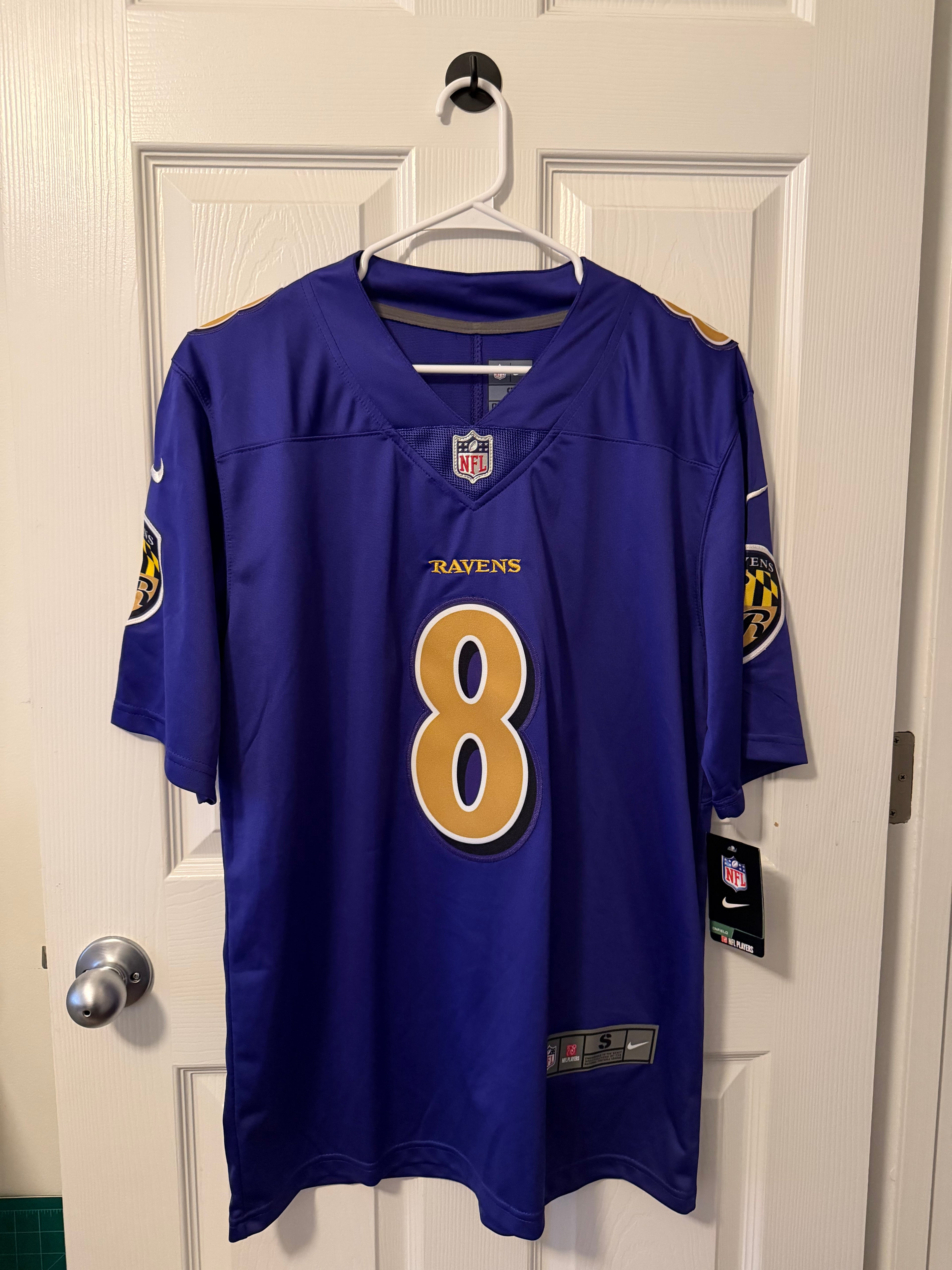 Vintage Baltimore Raven #8 Lamar Jackson (Stitched/Adult Small) Jersey
