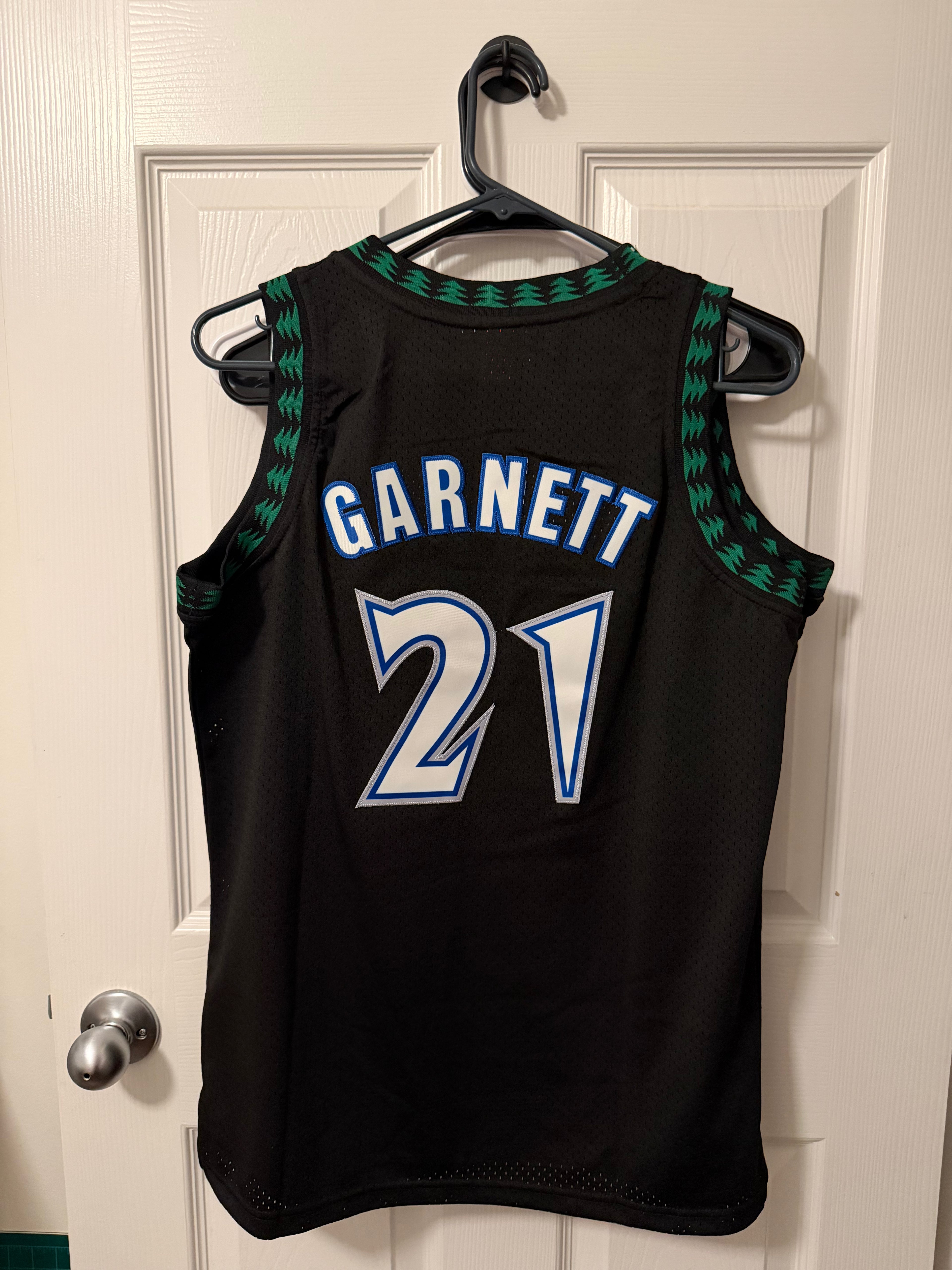 Vintage Minnesota Timberwolves #21 Kevin Garnett (Stitched/Youth) Jersey